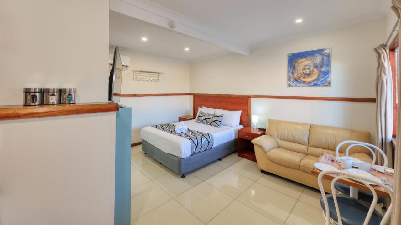 Across Country Motor Inn Даббо Экстерьер фото