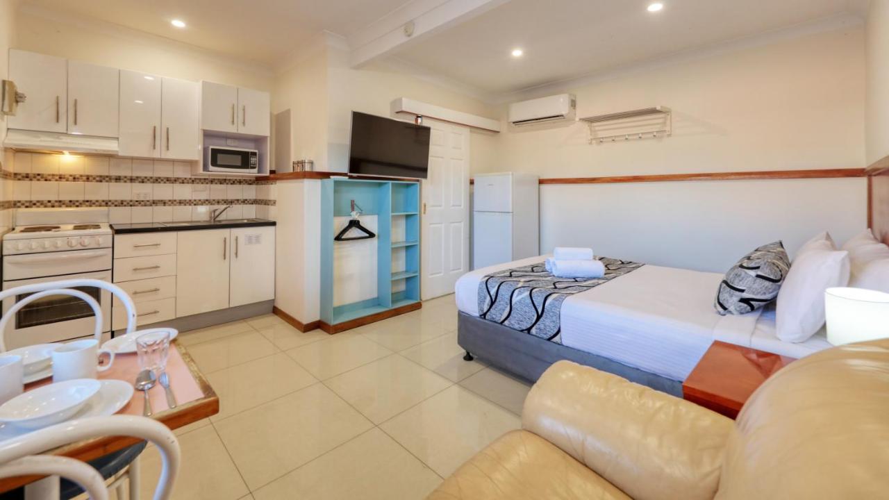 Across Country Motor Inn Даббо Экстерьер фото