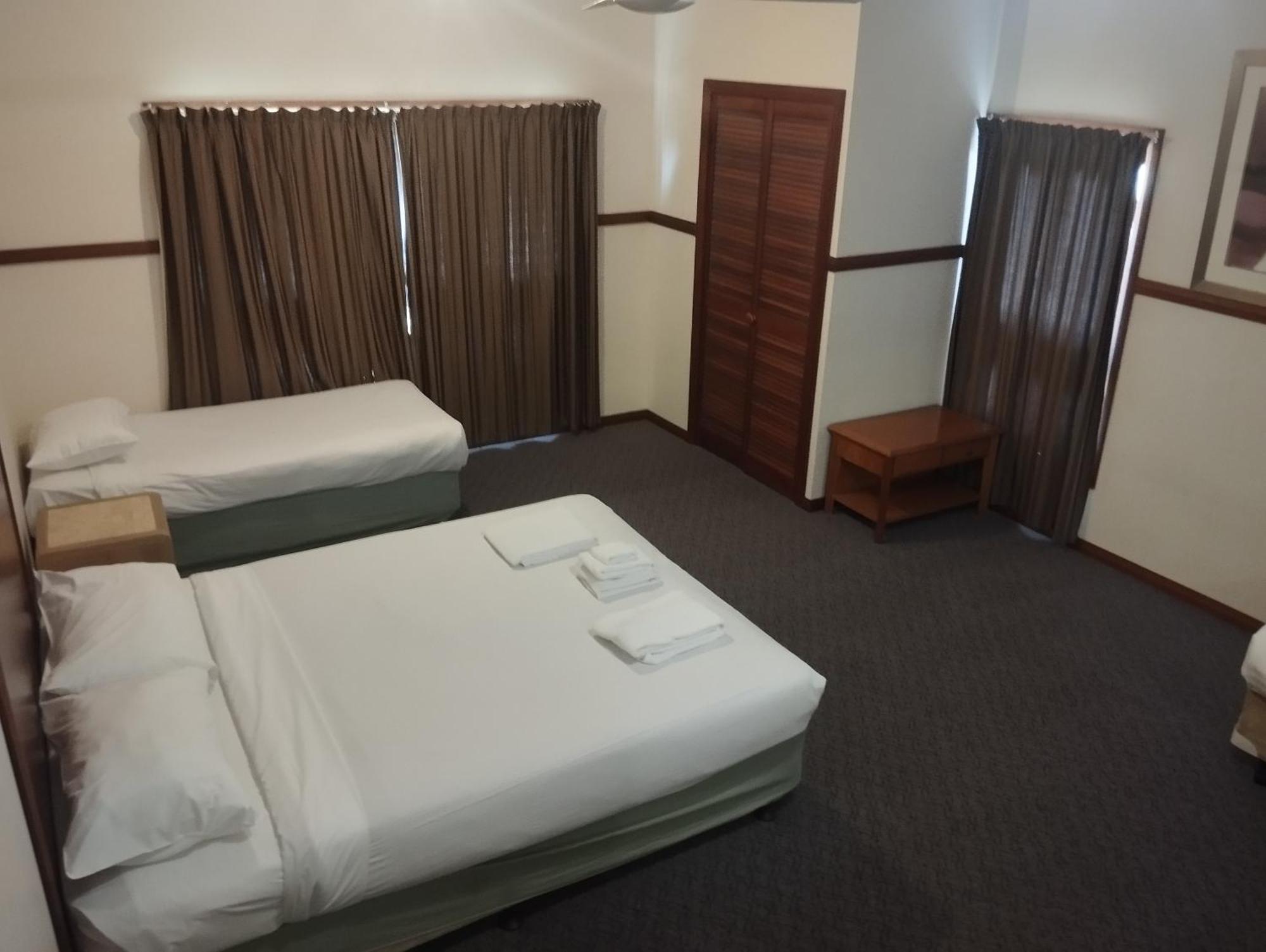 Across Country Motor Inn Даббо Экстерьер фото